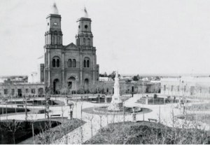 La Plaza Asamblea en el centenario de la Fundación de Florida.