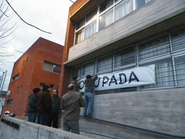 7177_10151678981839557_1382235483_n