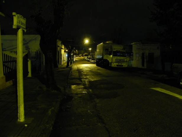 Aquí y en la noche. Los malhechores cuidaron y robaron en dos casas. Foto: FD.