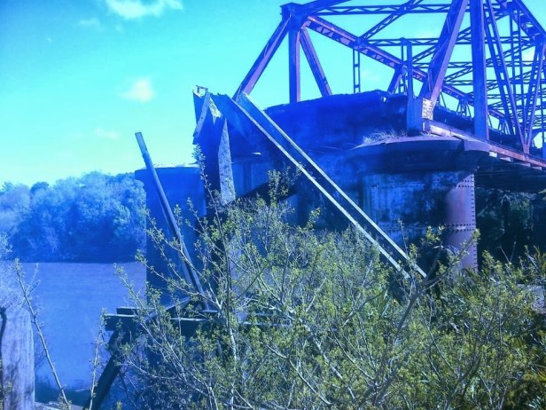 Los restos tras la caída. Foto: Álvaro Muracciole. 