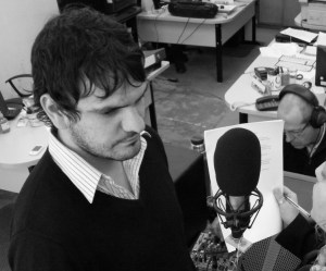 Stopingi, grabando un informativo municipal, en la oficina de Comunicaciones. Foto: Archivo FD.