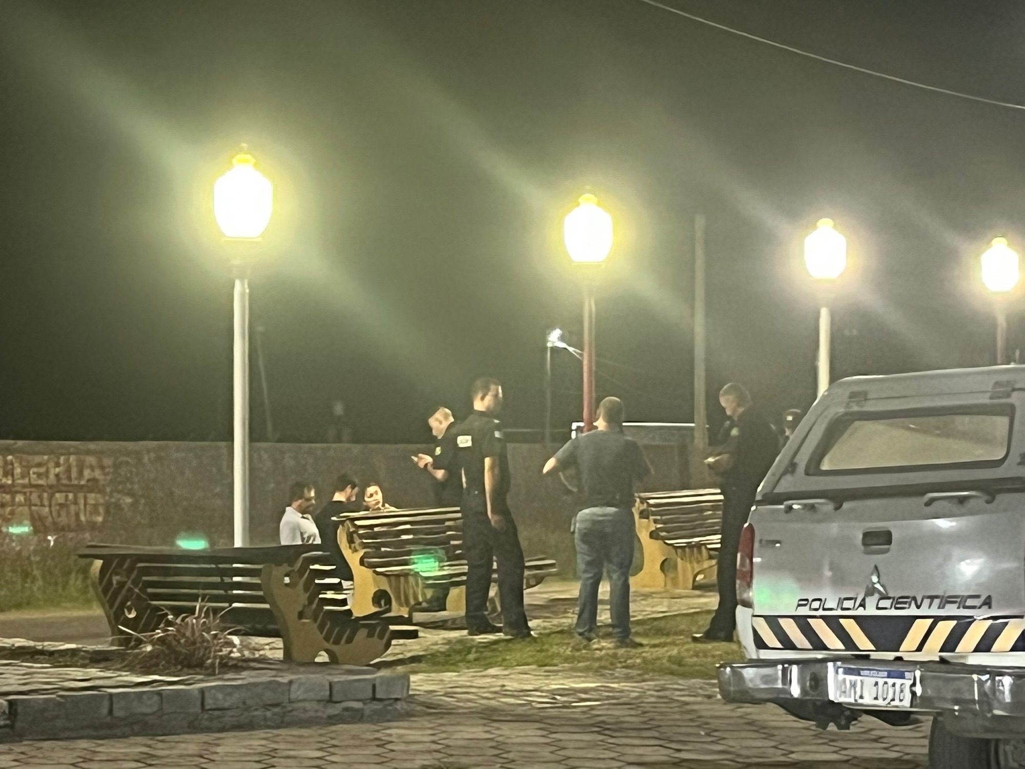 Florida en Shock: Joven Asesinado a Balazos Desata Cacería Policial